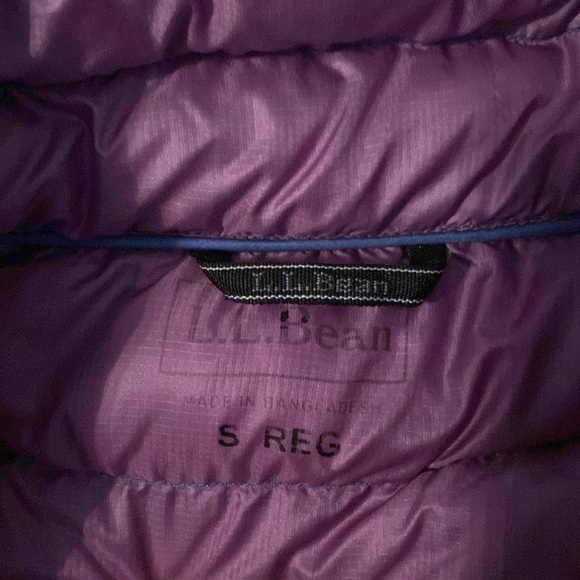 Lightweight L.L. Bean women’s down jacket - Picture 4 of 6